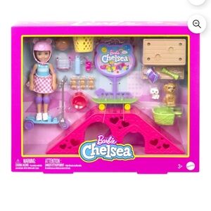 Barbie Chelsea Skate Park Set with Pink Ramp NIB